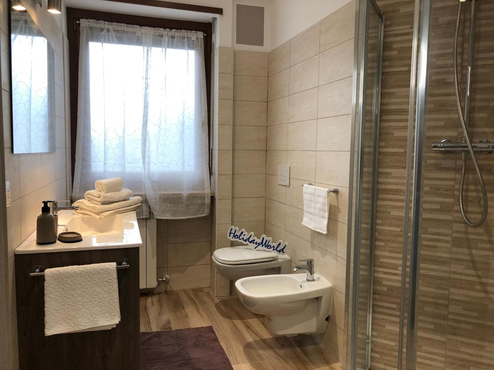 Laura'S House By Holiday World Aosta Bagian luar foto