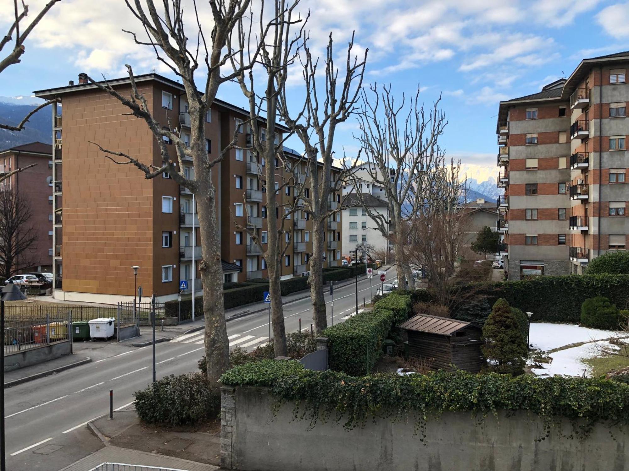 Laura'S House By Holiday World Aosta Bagian luar foto